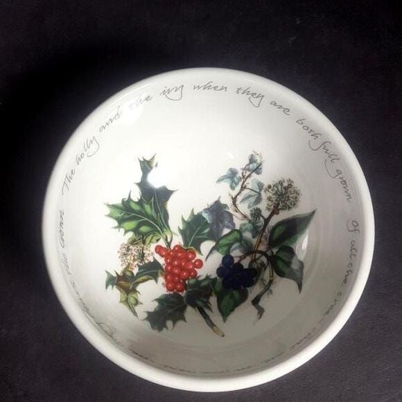 1 Portmeirion Christmas bowl, The Holly and the ivy English soup salad, cereal - Picture 1 of 8